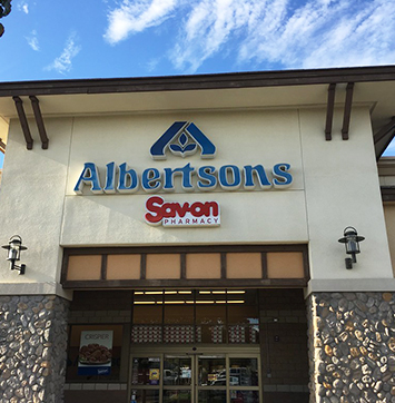 Image of Albertsons storefront.