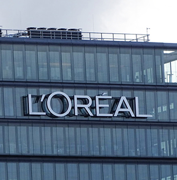 Image of L'Oréal building.