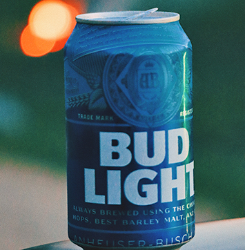 Image of Bud Light beer can.