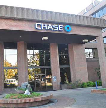 Image of a Chase Bank office.