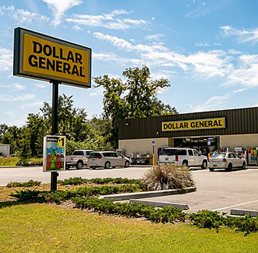 Image of Dollar General storefront.