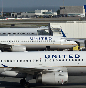 Image of United Airlines planes at San Francisco International Airport.