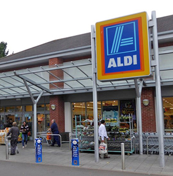 Image of Aldi supermarket, Alphington Road, Exeter, UK.